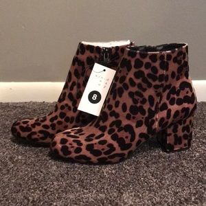 A New Day Leopard print ankle boots. New! Size 8.